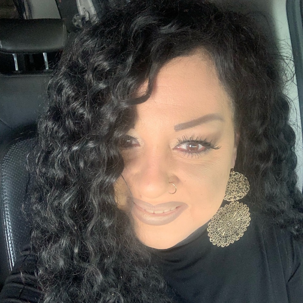 Meet your Posher, Mzz